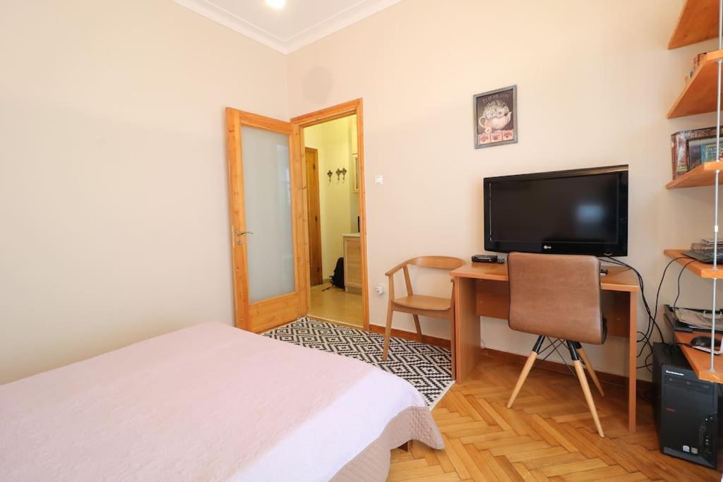 Restful Apartment - Syntagma Square アテネ エクステリア 写真